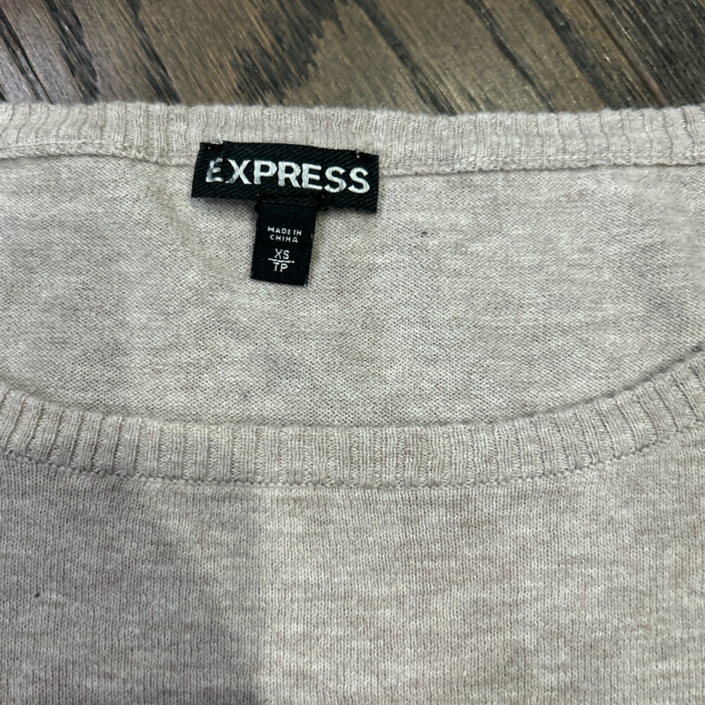 Express Tops - Picture 5 of 8